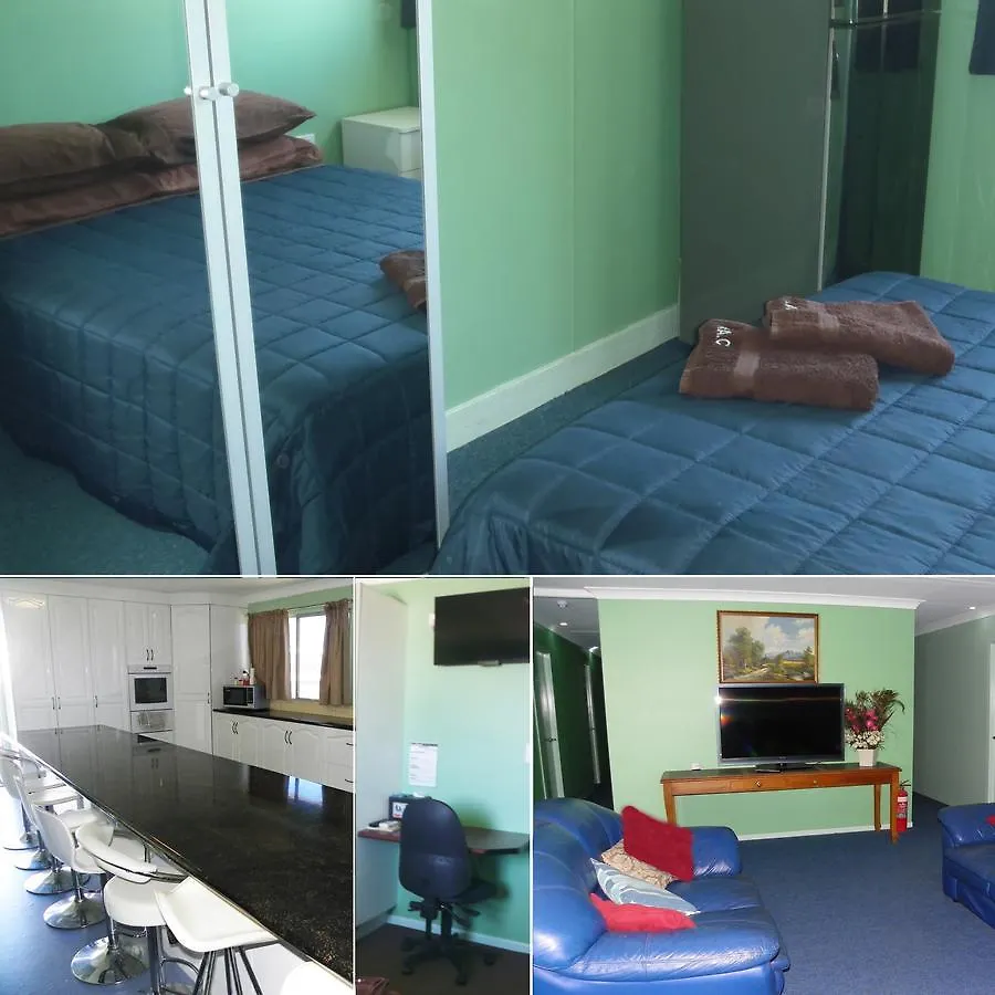Mick'S Accommodation Club ماونت إيسا بيت ريفي